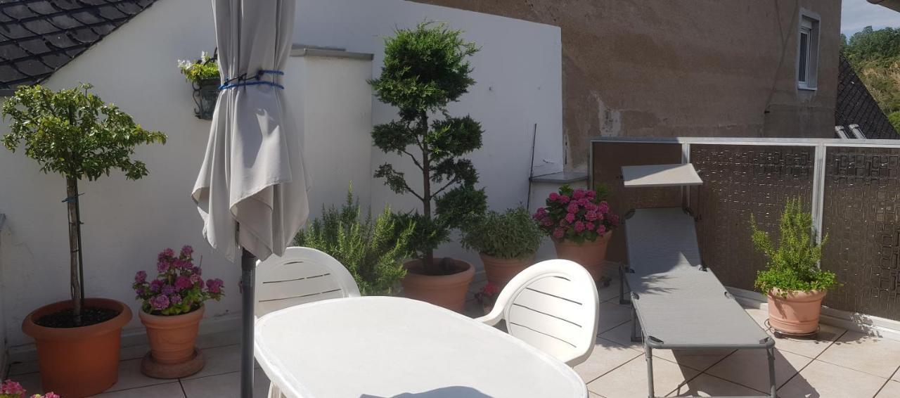 Penthouse Im Historischen Fachwerkhaus Mit Grosser Dachterrasse An Zentralster Lage Boppard Exterior photo